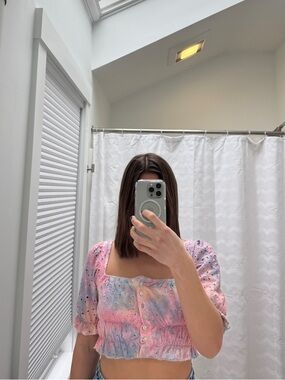 Women's tie dye eyelet crop top top size small